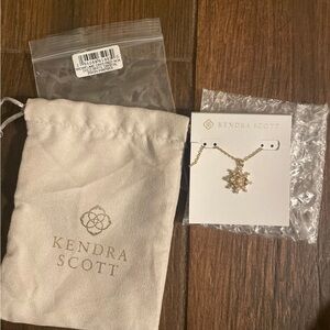 NWT Kendra Scott Gold Snowflake Necklace